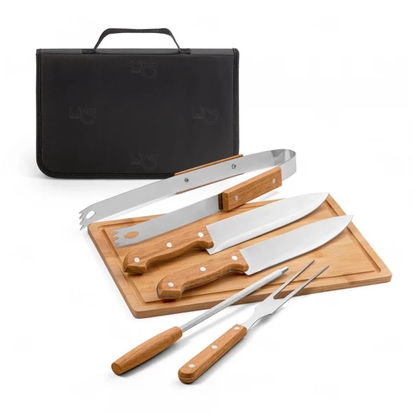 Kit Churrasco Personalizado 5 Peças - Estojo, Tábua e Utensílios 