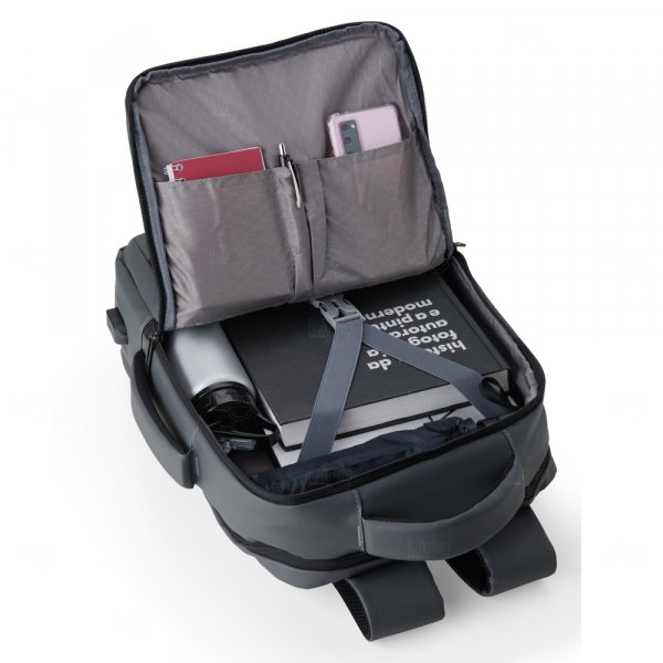 Mochila Executiva 23L em Couro Sintético com USB 